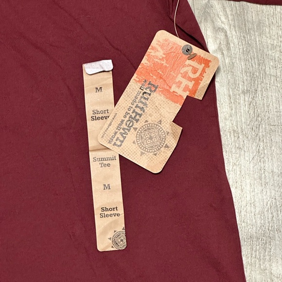 Men’s Ruff Hewn RH Medium Crew Neck Short Sleeve T-Shirt Top Tee Burgundy NWT - Picture 6 of 7